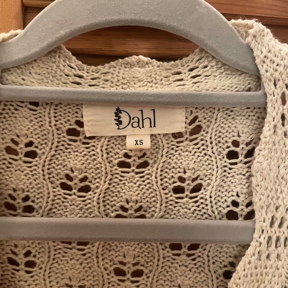 BOTH SOLD/ Shop Dahl Cardigan - Picture 2 of 5